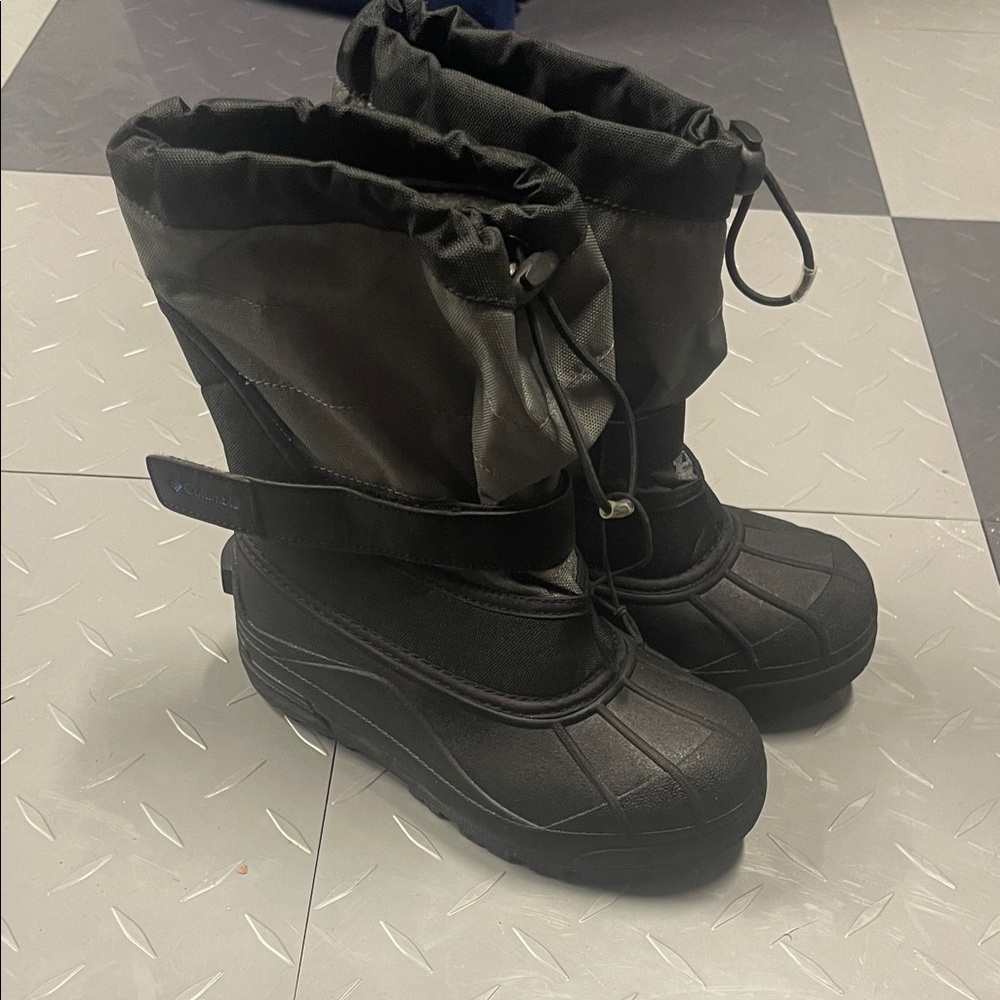 Columbia Kids Black Snow Boots